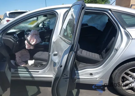 2016 Ford Fusion Se z USA, uszkodzony, nr VIN 3FA6P0H77GR357330